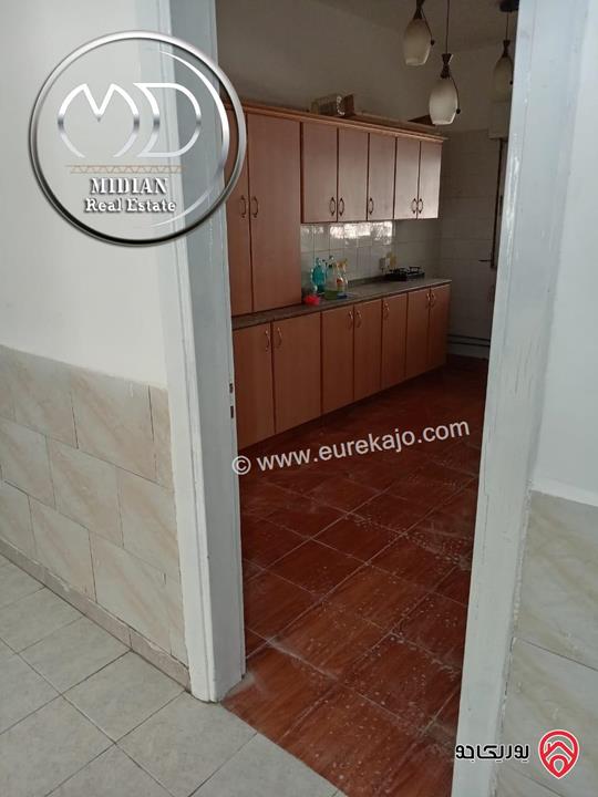 شقة ارضية للبيع في عمان - الشميساني مساحة 175م مع ترس و حديقة 300م تصلح للاستثمار بسعر مميز جداً