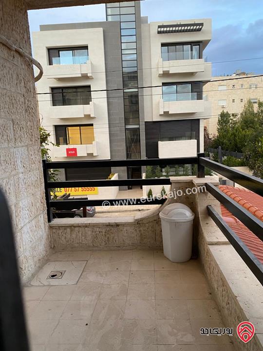 شقة طابق أول مساحة 228م للبيع في عمان - الصويفية