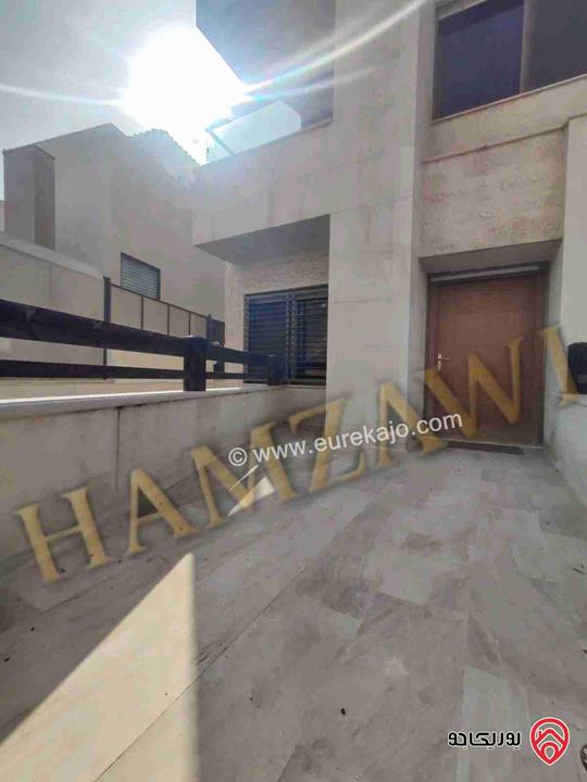 شقة فارغة طابق ارضي مساحة 100م داخلي و 120م خارجي للإيجار في عمان - عبدون 