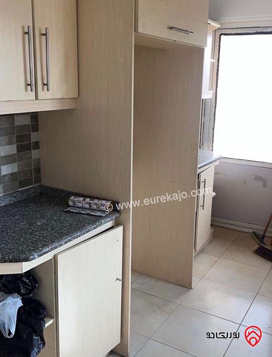 شقة طابق ثالث مساحة 150م للايجار في عمان - حي الياسمين 