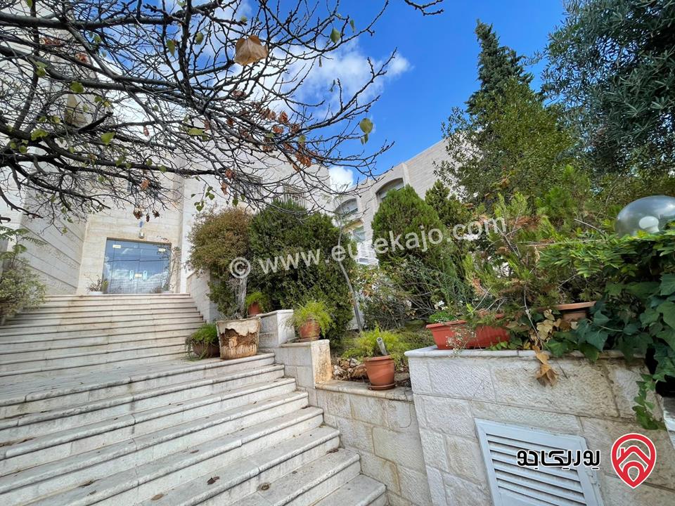 فيلا مساحة البناء 800م على ارض 1 دونم للبيع في عمان - تلاع العلي