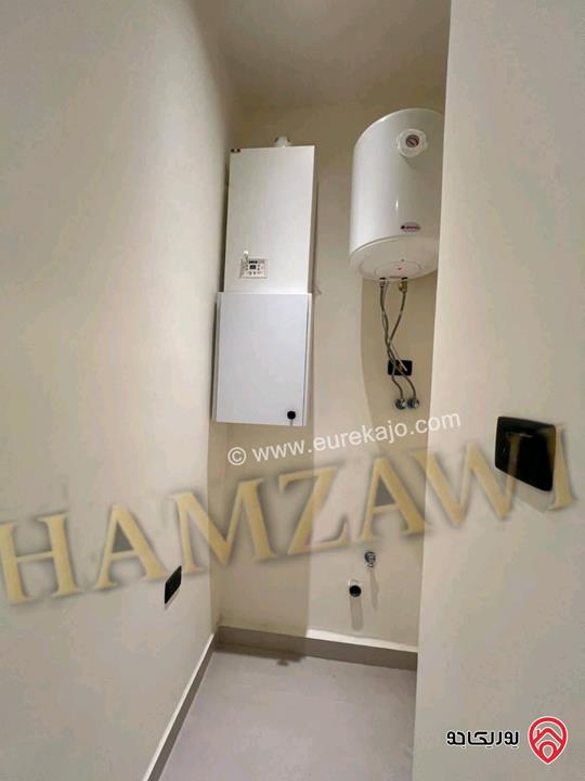 شقة أرضية مساحة 170م داخلي و 160م خارجي للايجار في عمان - حي الصحابة طريق المطار 