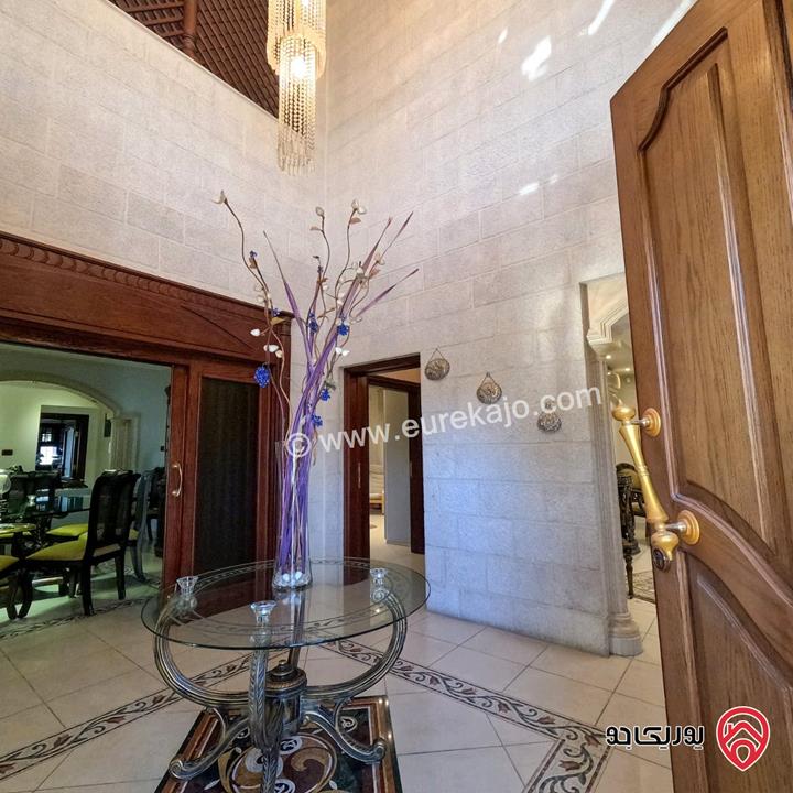 فيلا مميزة مساحة 1200م على أرض 800م للبيع في عمان - عبدون الشمالي 