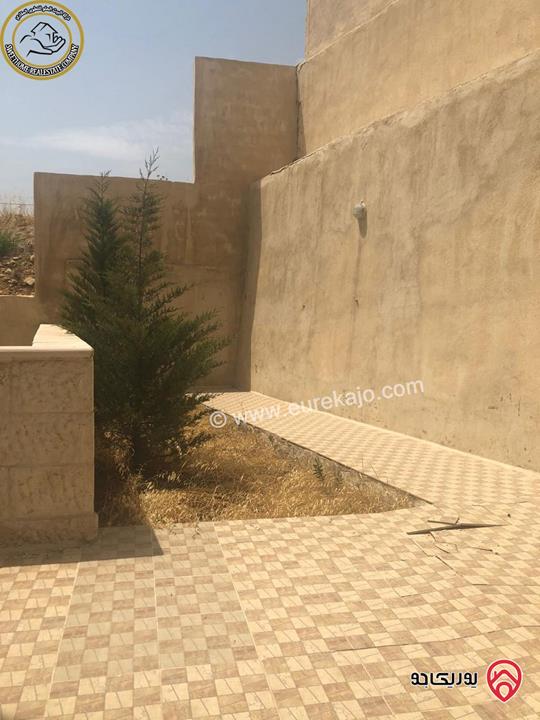 شقة أرضية مميزة للبيع في عمان - دير غبار - حي السهل قرب مدارس فيلادلفيا 130م مع حديقة وترسات 165م لم تسكن