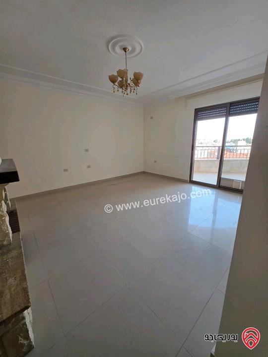 شقة طابق ثالث مساحة 190م للإيجار فارغة في عمان - خلدا 