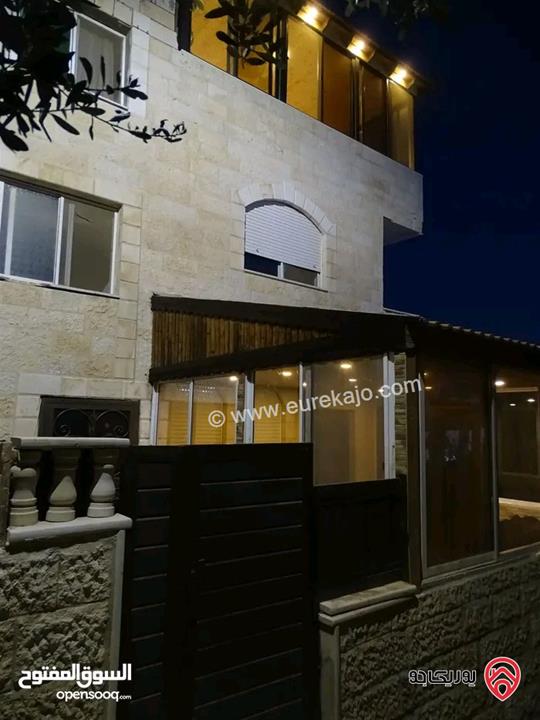 منزل مستقل مساحة الأرض 210م ومساحة البناء 400م للبيع في عمان - أبو نصير 