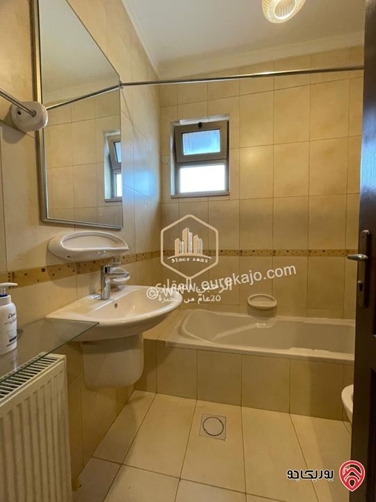 شقة سوبر ديلوكس مفروشة مساحة 175م للايجار في عمان - عبدون