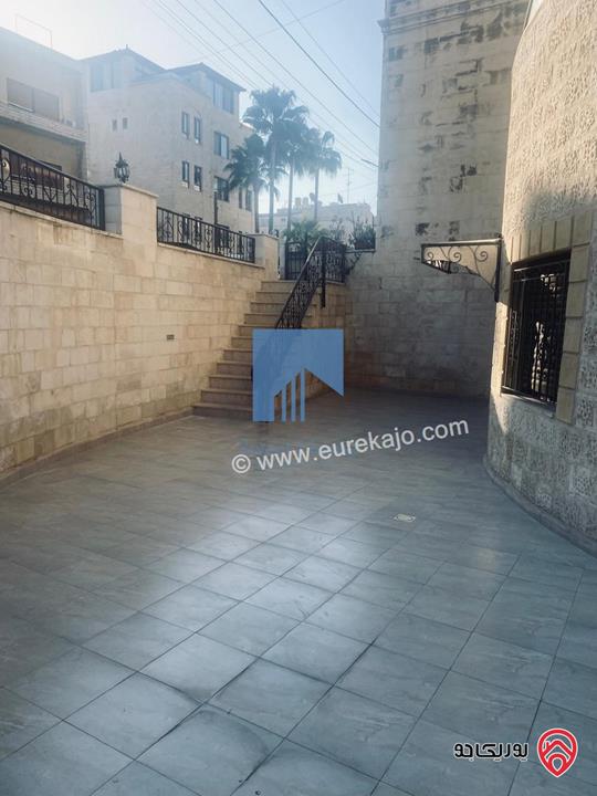 شقة مميزة للبيع في السابع أم السماق الجنوبي - قرب جمعية خليل الرحمن ونادي المعلمين 160م مع ترسات 90م