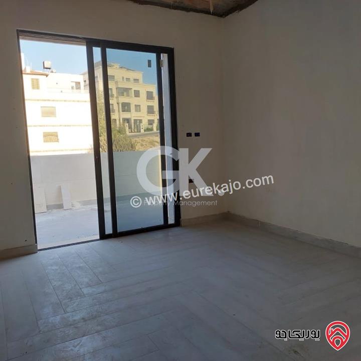 شقة مساحة 310م طابق أول للبيع في عمان - منطقة الظهير