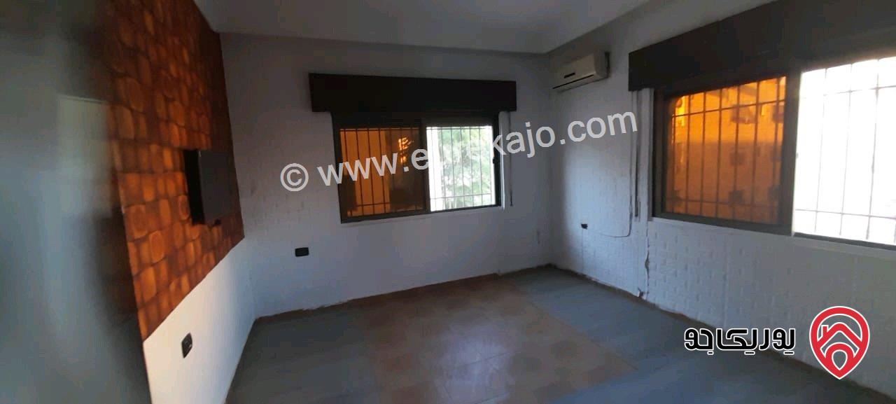 شقة طابق ثاني مساحة 173م من ڤيلا بدون مصعد بناء خاص للبيع في عمان - ضاحية الامير حسن من المالك مباشرة