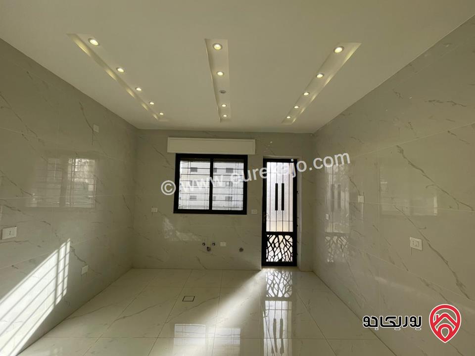 شقق طابق اول و ثاني مساحة 137م للبيع في عمان - البنيات