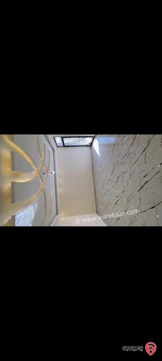 شقة شبه أرضية مساحة 190م داخلي و 40م خارجي للبيع في عمان - شفابدران