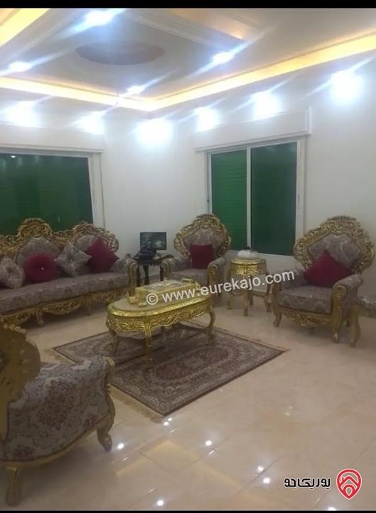 شقة أرضية مساحة 310م داخلي و 100م خارجي للبيع في عمان - الجبيهة 