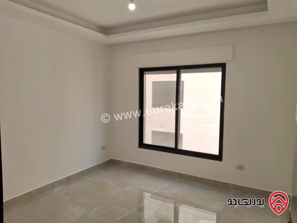 شقة جديدة طابق أول مساحة 180م للبيع في عمان - دير غبار