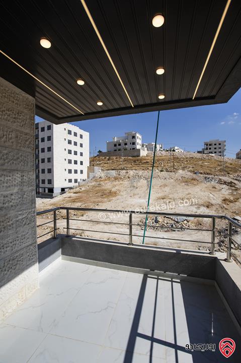 شقة فاخرة 117متر للبيع في عمان - ابو علندا بسعر مغري كاش او اقساط من المالك 