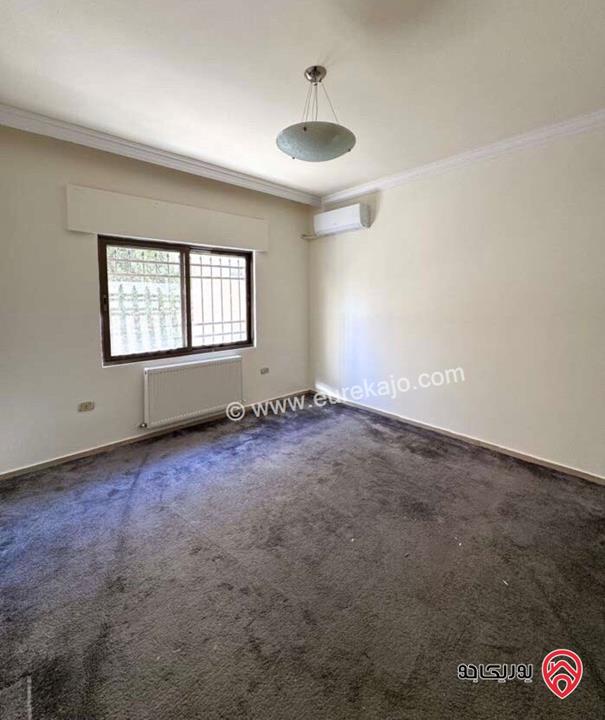 شقة ارضية مساحة 190م داخلي و 100م خارجي للايجار في عمان - خلدا