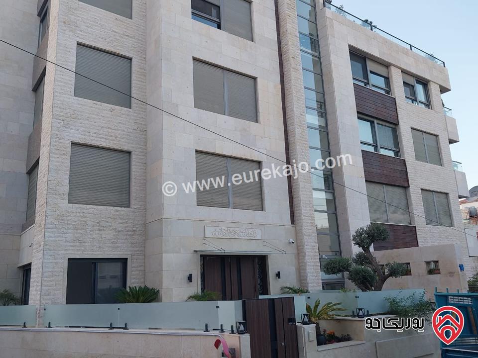 شقق طابق اول مساحة 250م وطابق ثاني مساحة 250م للبيع في عمان - أم أذينة