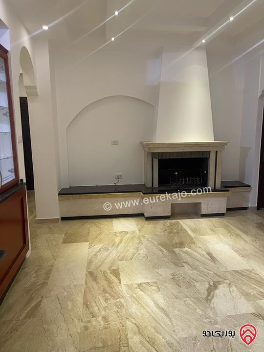 شقة شبه ارضية مساحة 168م داخلي و 100م خارجي للبيع في عمان - ضاحية الرشيد