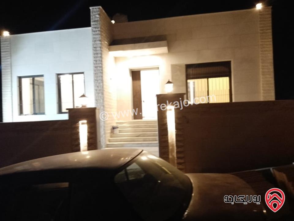 فيلا مساحة 449م على أرض 853م للبيع في عمان - ناعور أم القطين