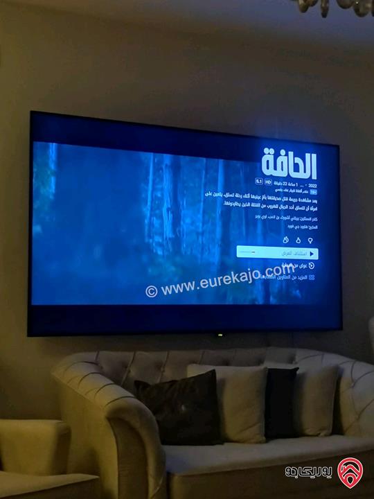 شقة دوبلكس طابق ثالث فخمة اطلالة رائعة قرب الخدمات مساحة 200م للبيع مع الاثاث في اربد حديقة طارق 