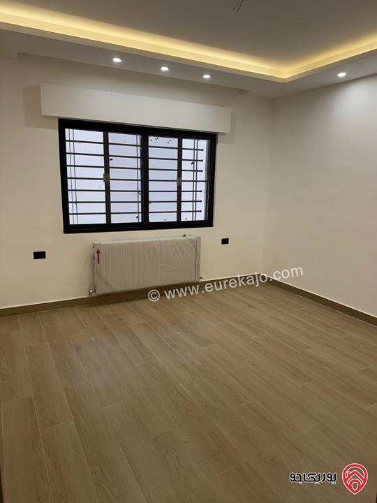 شقة طابق ارضي مساحة 155م داخلي و 155م خارجي للبيع في عمان - البنيات