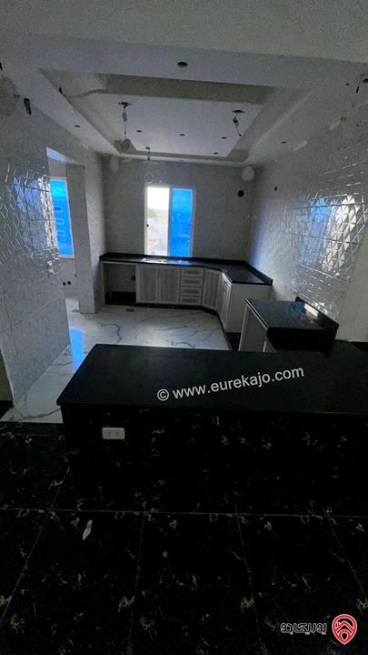 شقتين عدد 2 طابق ثاني سوبر ديلوكس مساحة 154م لكل شقة للبيع في المفرق 