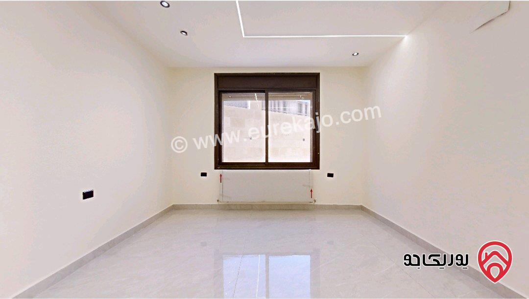 شقة طابق ثاني مساحة 228م للبيع في عمان - مرج الحمام ناعو 