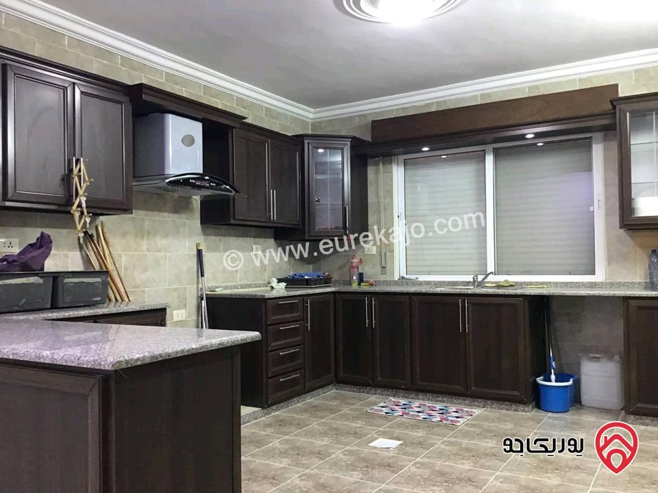 رووف طابق ثاني فني مساحة 330م للبيع في اربد - الحصن