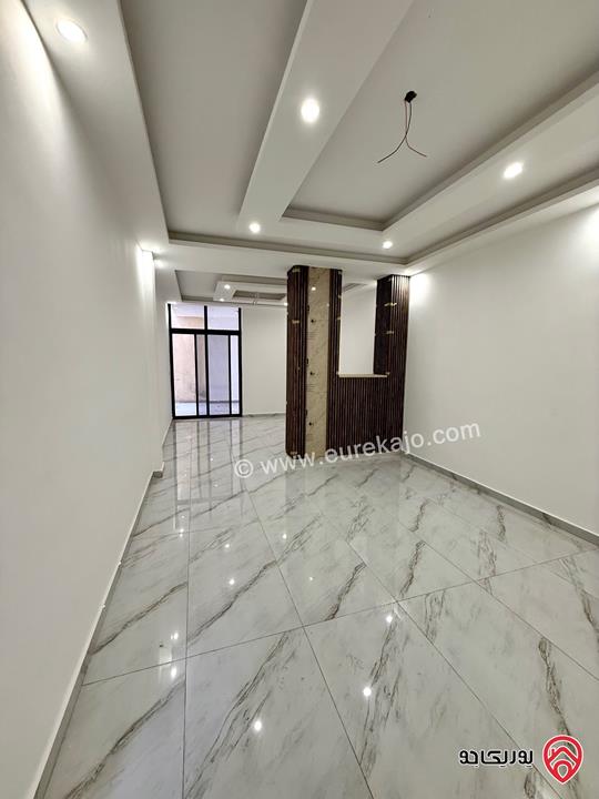 شقة تسوية أولى مساحة 145م داخلي و 120م خارجي للبيع في عمان - منطقة عدن 