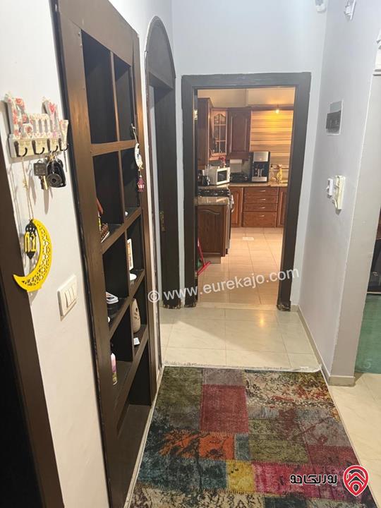 شقة فارغة طابق ثالث مساحة 158م للإيجار في عمان - ضاحية الرشيد