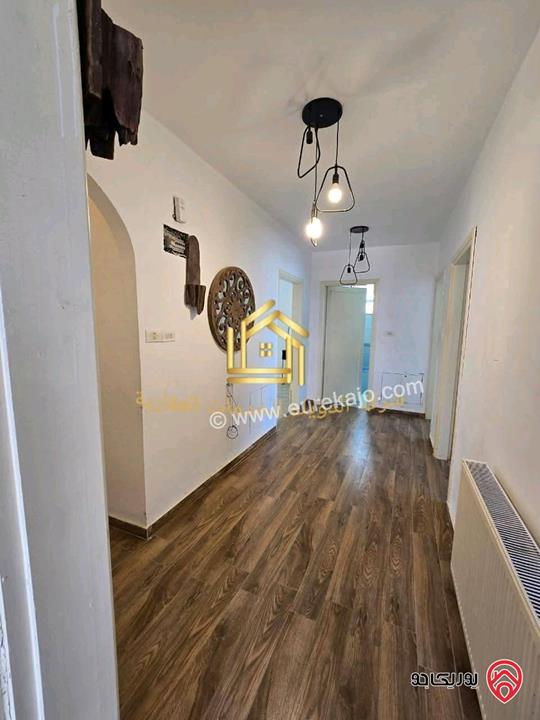 شقة فارغة مساحة 130م طابق ثالث للإيجار في عمان - الجاردنز 