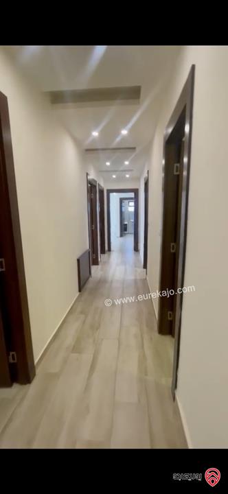 شقة شبه ارضية مساحة 250م مع ترس 30م للايجار في عمان - ضاحية النخيل
