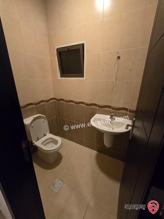 شقة فارغة طابق ثاني مساحة 160م للايجار في عمان - ضاحية الرشيد