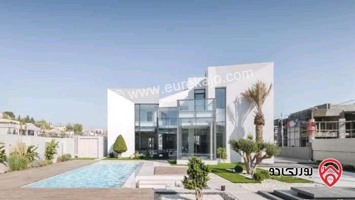 قصر مساحة 1500م على أرض 1800م للبيع في عمان - دابوق