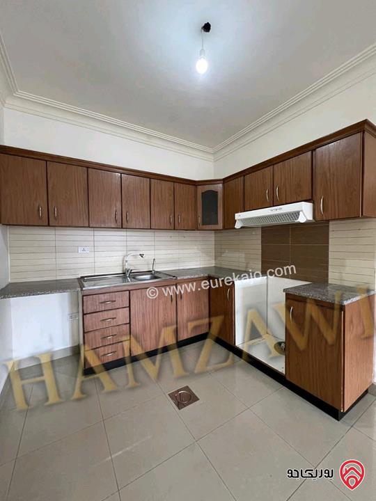 شقة طابق ثاني مساحة 95م للايجار في عمان - حي الصاحبة