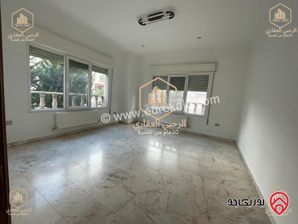 شقة أرضية مساحة 335م للإيجار الفارغ في عمان - ام السماق