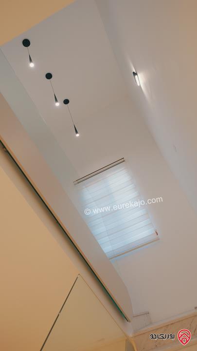 شقة طابق ثالث دوبلكس مساحة 207م للبيع في اربد - الراهبات الوردية