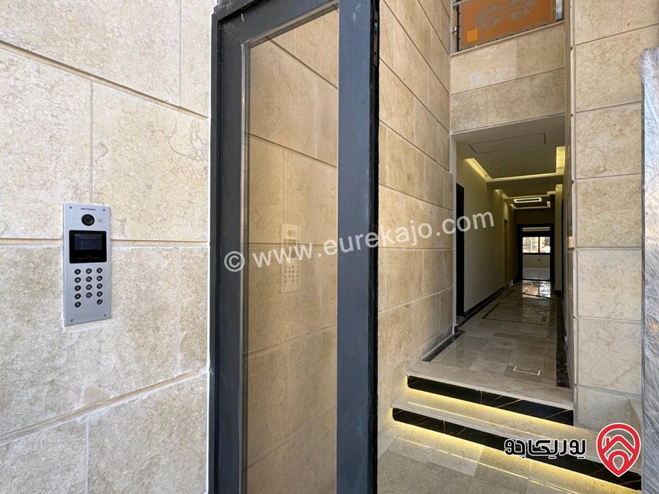 شقة أرضية مساحة 150م و ترس 70م للبيع في عمان - البنيات قرب جامعة البترا وطريق المطار من المالك مباشرة 