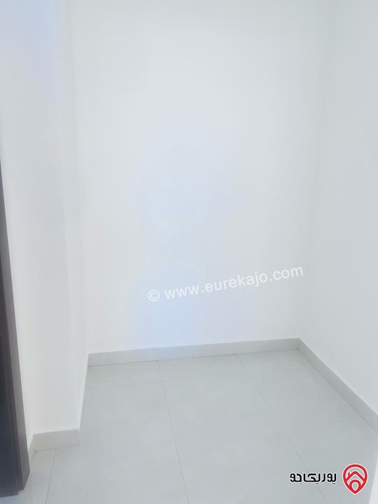 شقة للبيع في عمان مساحه 240 متر طابق اول - ام السماق خلف ستي مول ومكة مول   