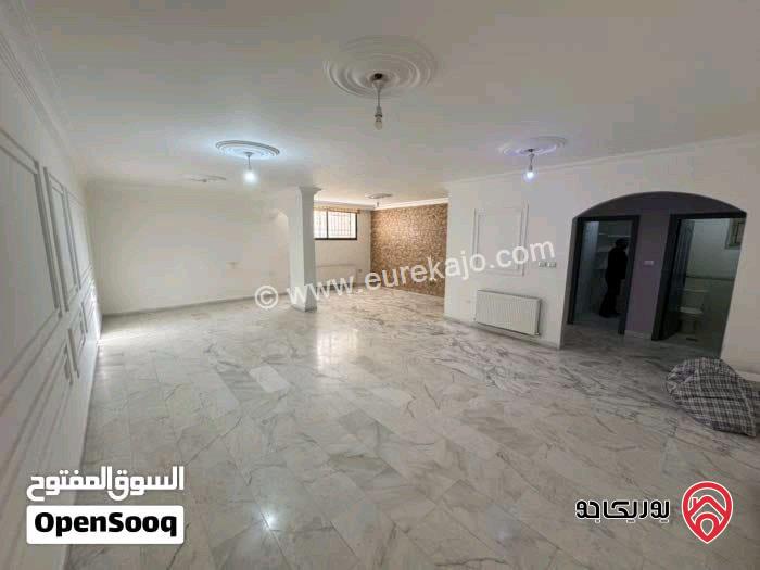 شقة فارغة طابق تسوية مساحة 185م للإيجار في عمان - خلدا 