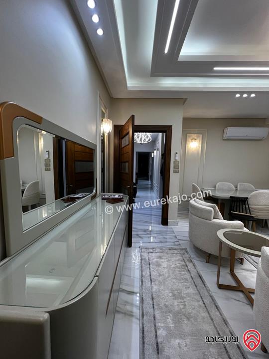 شقة طابق ثالث دوبلكس فاخرة مساحة 240م للبيع مفروشة في عمان - خلدا