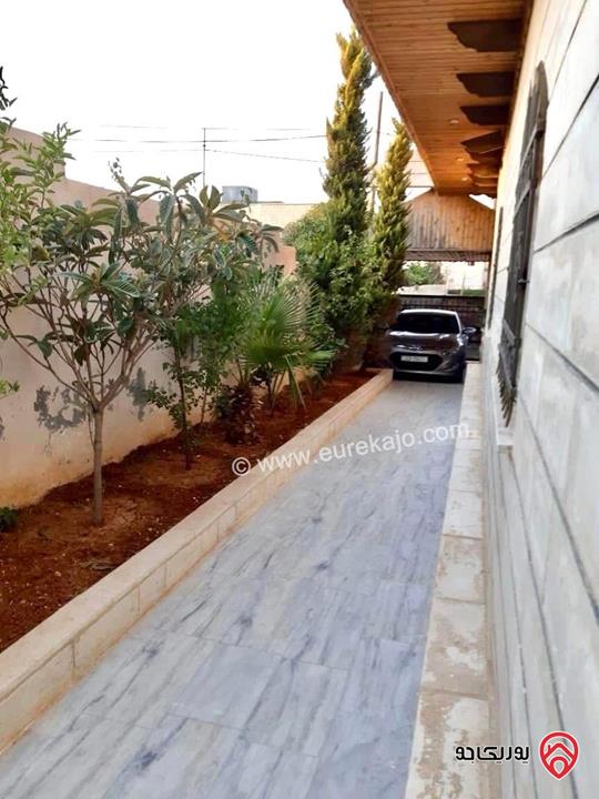 بيت مستقل مساحة 250م على أرض 500م للبيع في عمان - ابو علندا اسكان الكهربا 