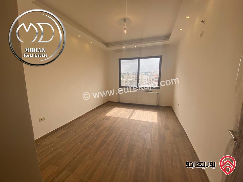 شقق فارغة للايجار في عمان - ضاحية النخيل مساحات 190م تشطيبات و ديكورات سوبر ديلوكس اطلالة جميلة بسعر مميز