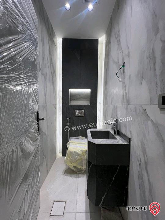 شقة فاخرة لم تسكن مساحة 210م للايجار في عمان - الرابية