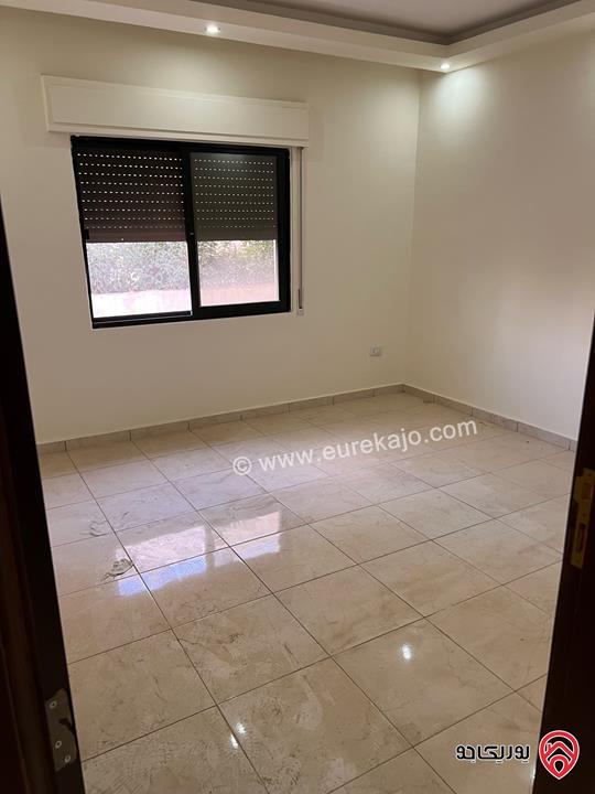 شقة طابق أرضي مساحة 195م داخلي و 40م خارجي للبيع في عمان - حي الضباط - مرج الحمام 