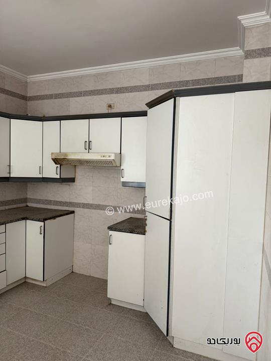 شقة فارغة مساحة 165م طابق ثاني للايجار في عمان - الرابية