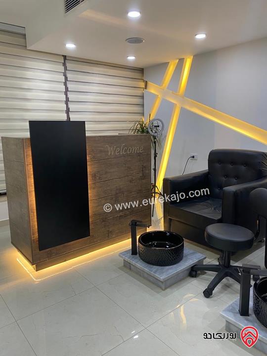 صالون مساحة 65م للبيع في عمان - السابع شارع عبد الله غوشة / مجمع القيسي 