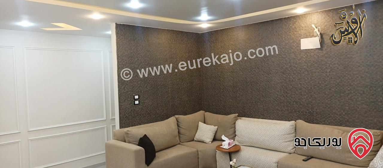 فيــلا فـاخرة طـابقـين مساحة 400م على أرض 723م للبيــع في الزرقاء الصحفـييـن 