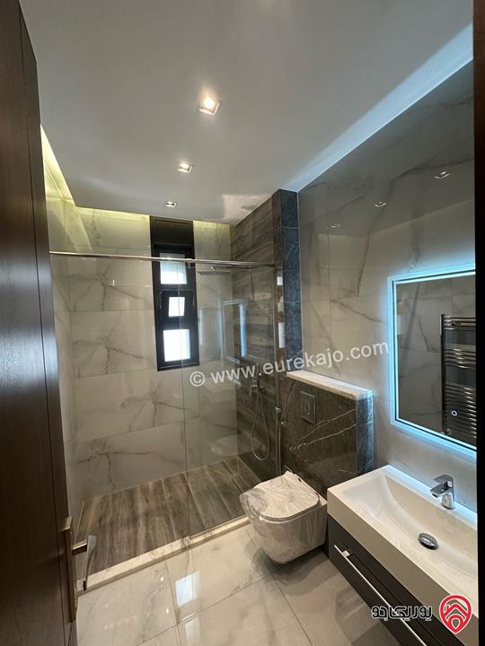 شقة ديلوكس طابقية تسوية ثانية مساحة 223م للبيع في عمان - الياسمين