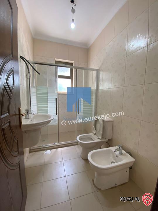 شقة طابق اول 180م تشطيب سوبر ديلوكس للبيع في عمان - الرابية